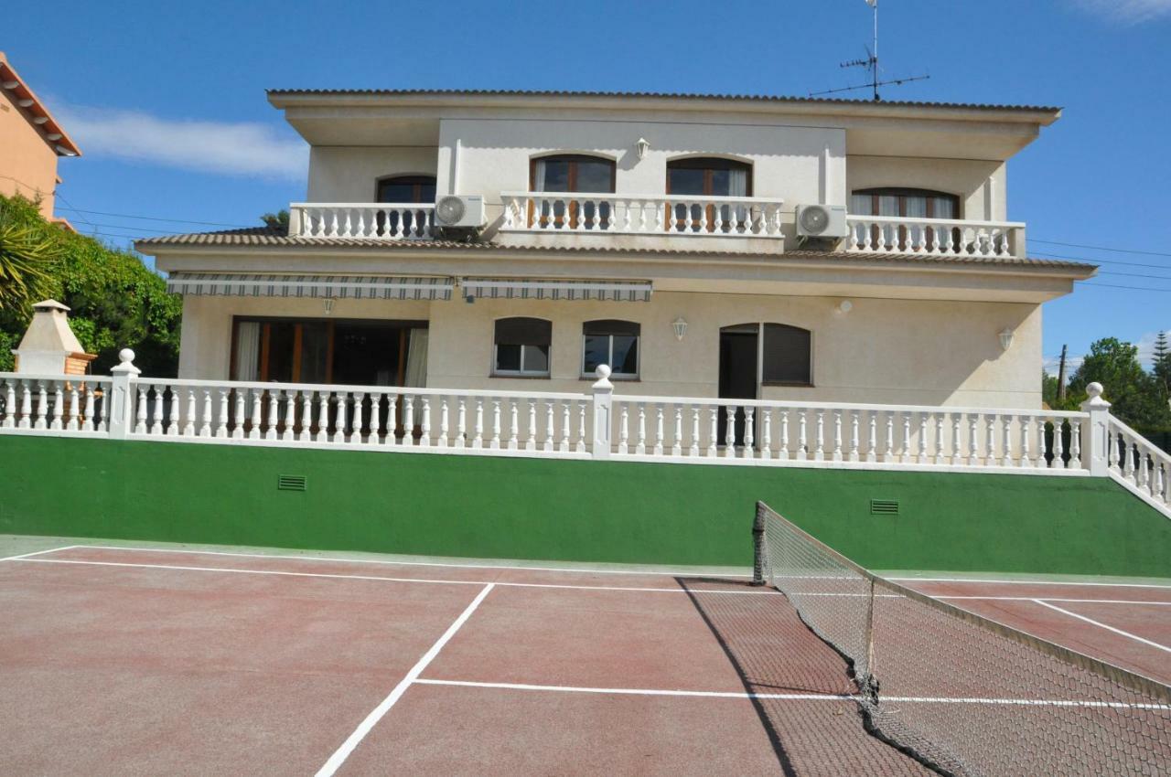Tenis Roda De Bara Εξωτερικό φωτογραφία