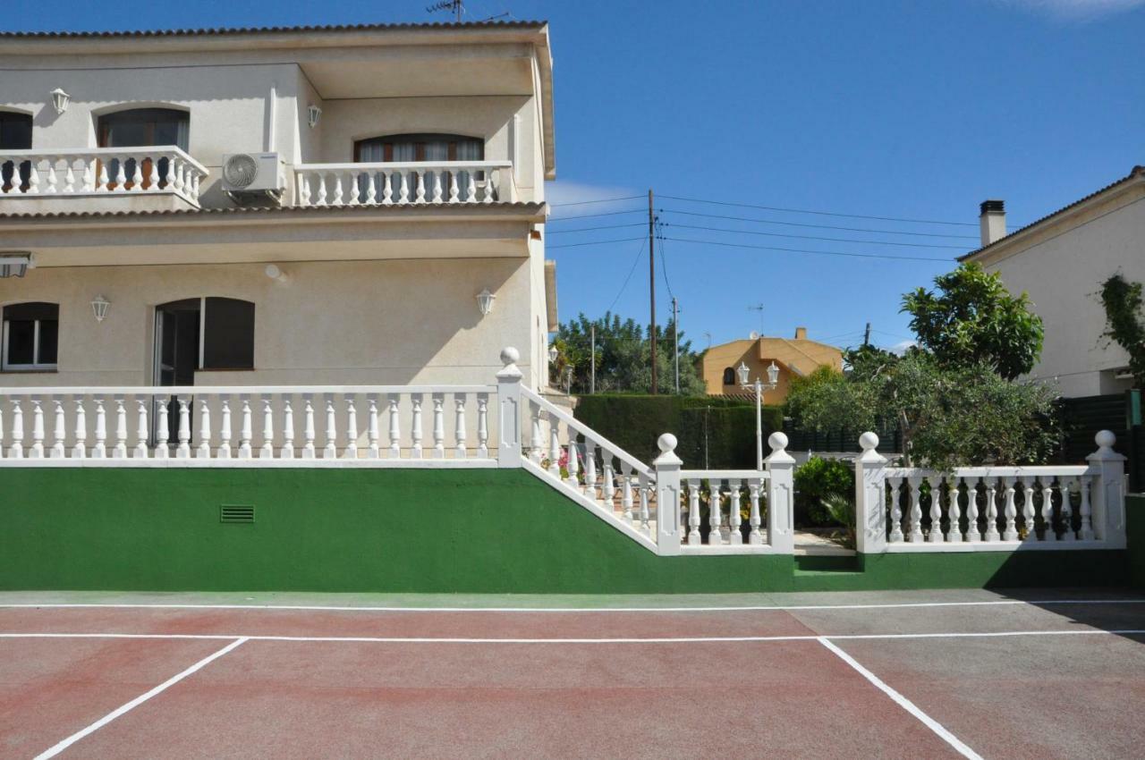 Tenis Roda De Bara Εξωτερικό φωτογραφία